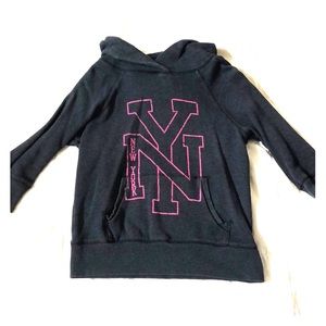 Size L, Old Navy Yankees 3/4 sleeve sweatshirt